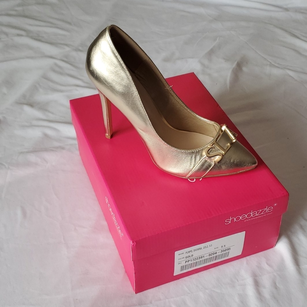 Gold SLAY Pumps